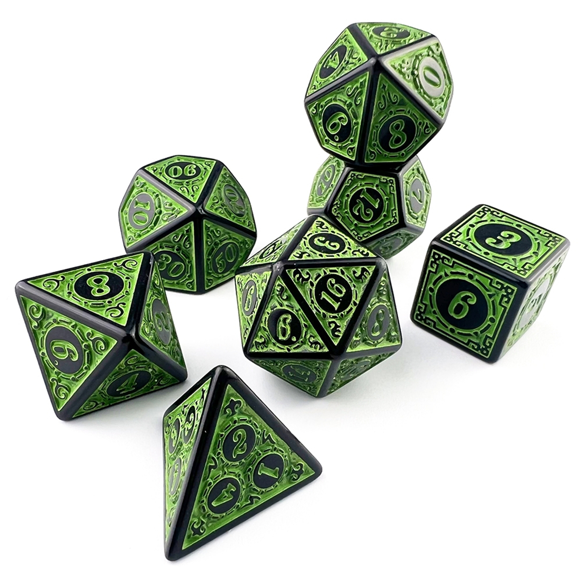 High Quality Plastic DND Dice  - Retro Gaming Fonts のレビューと価格
