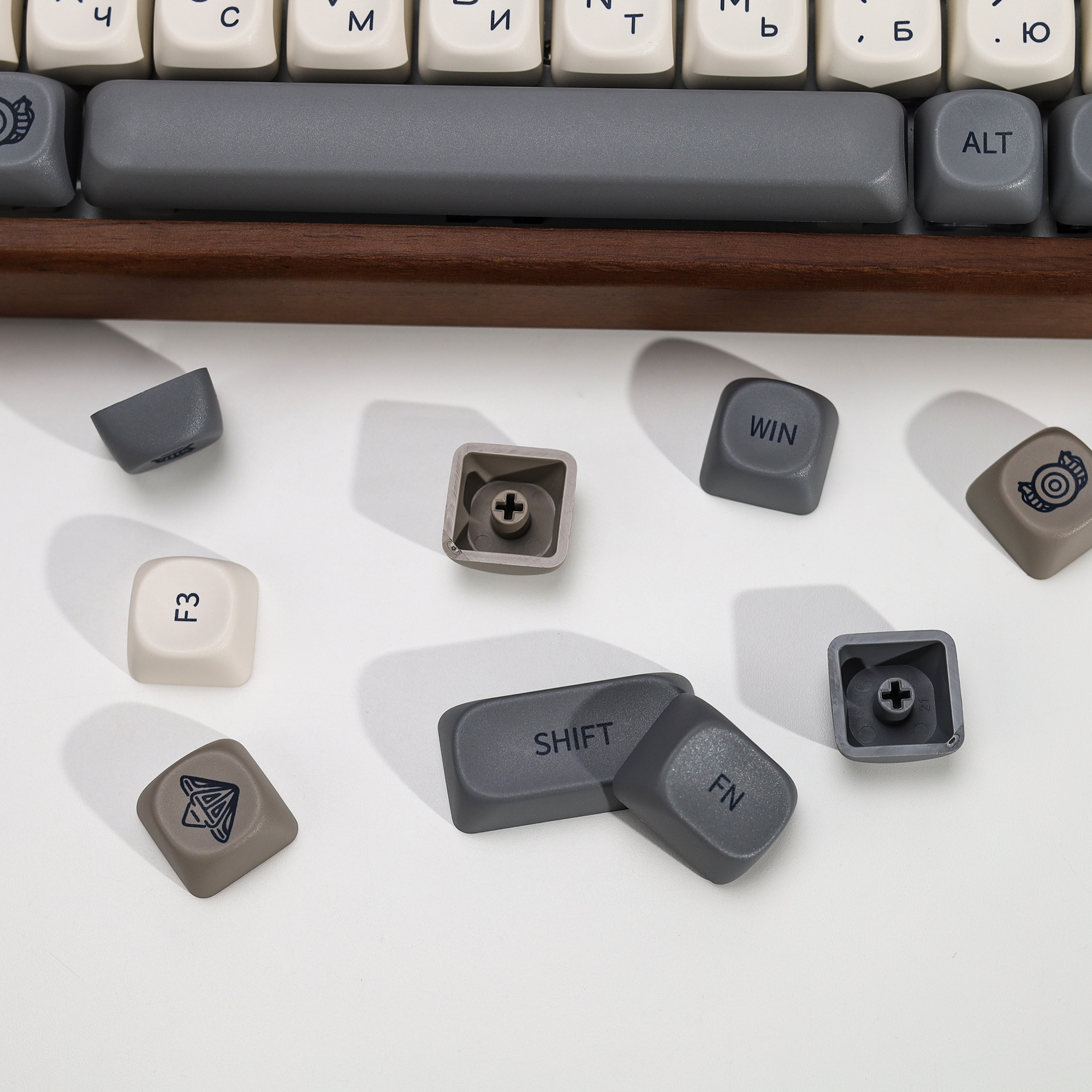 KBDiy Russian Keycaps Retro Vi - Retro Gaming Mac のレビューと価格